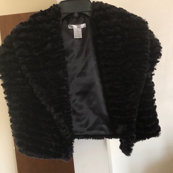 Shrug - Picture 1 of 5